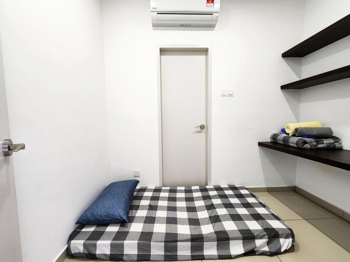 Lavender Suite # Shah Alam I-City Block B Homestay # 2R1B #Free Wifi & Parking Exterior photo