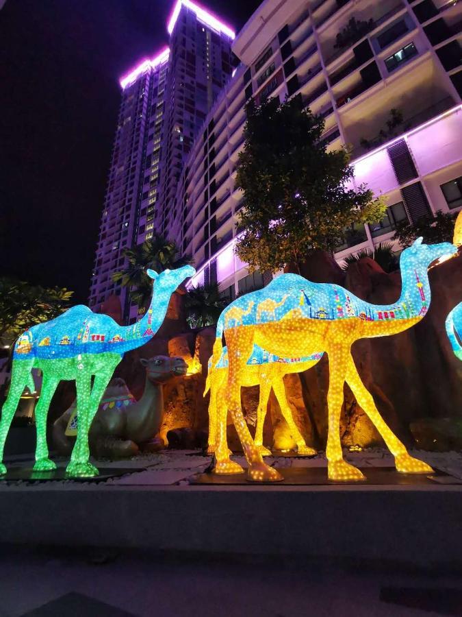 Lavender Suite # Shah Alam I-City Block B Homestay # 2R1B #Free Wifi & Parking Exterior photo