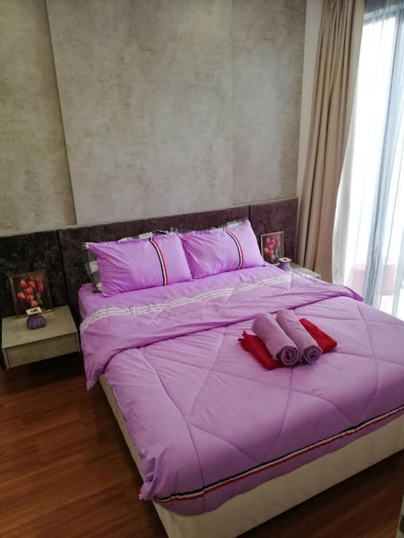 Lavender Suite # Shah Alam I-City Block B Homestay # 2R1B #Free Wifi & Parking Exterior photo